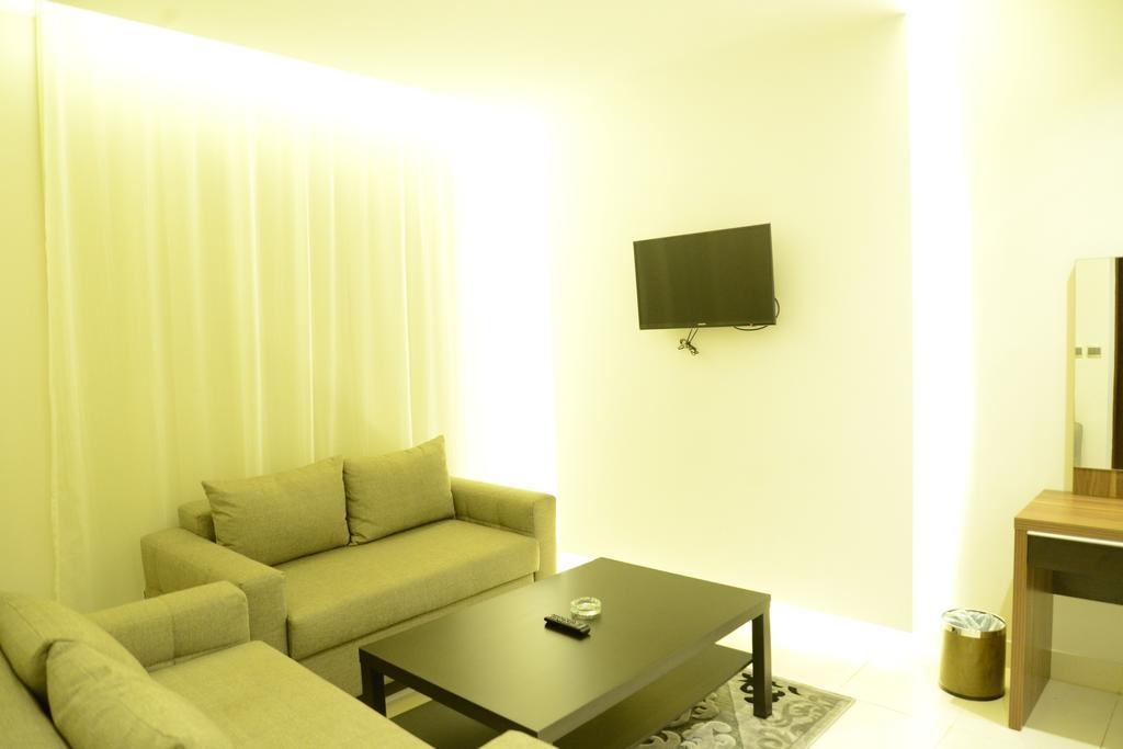Silver City 2 Business Hotel Apartments Jeddah Exterior photo