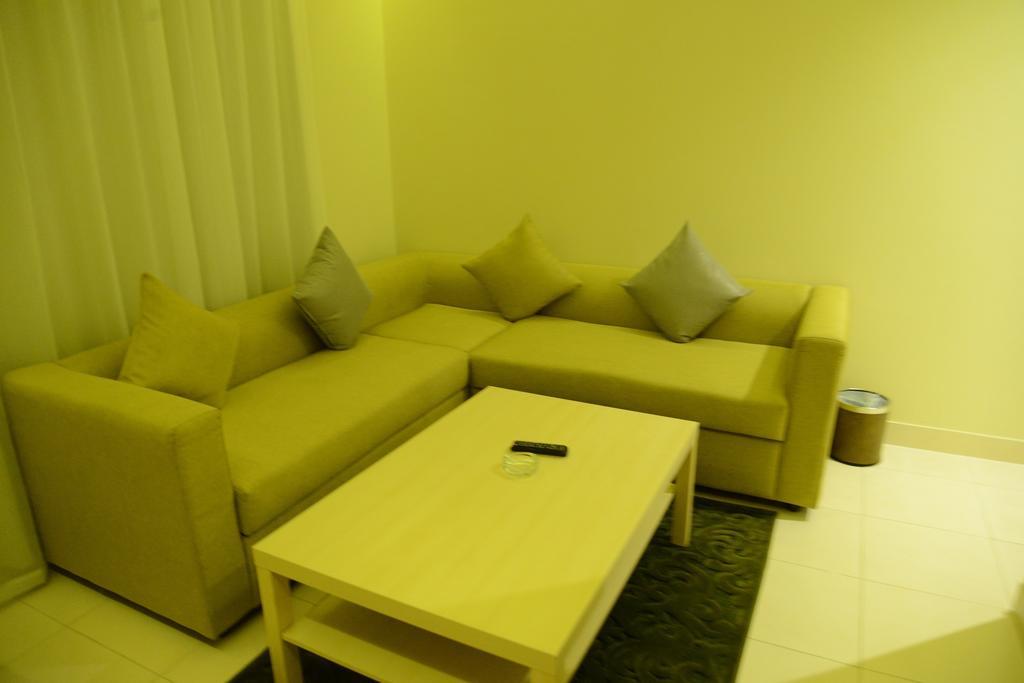 Silver City 2 Business Hotel Apartments Jeddah Room photo